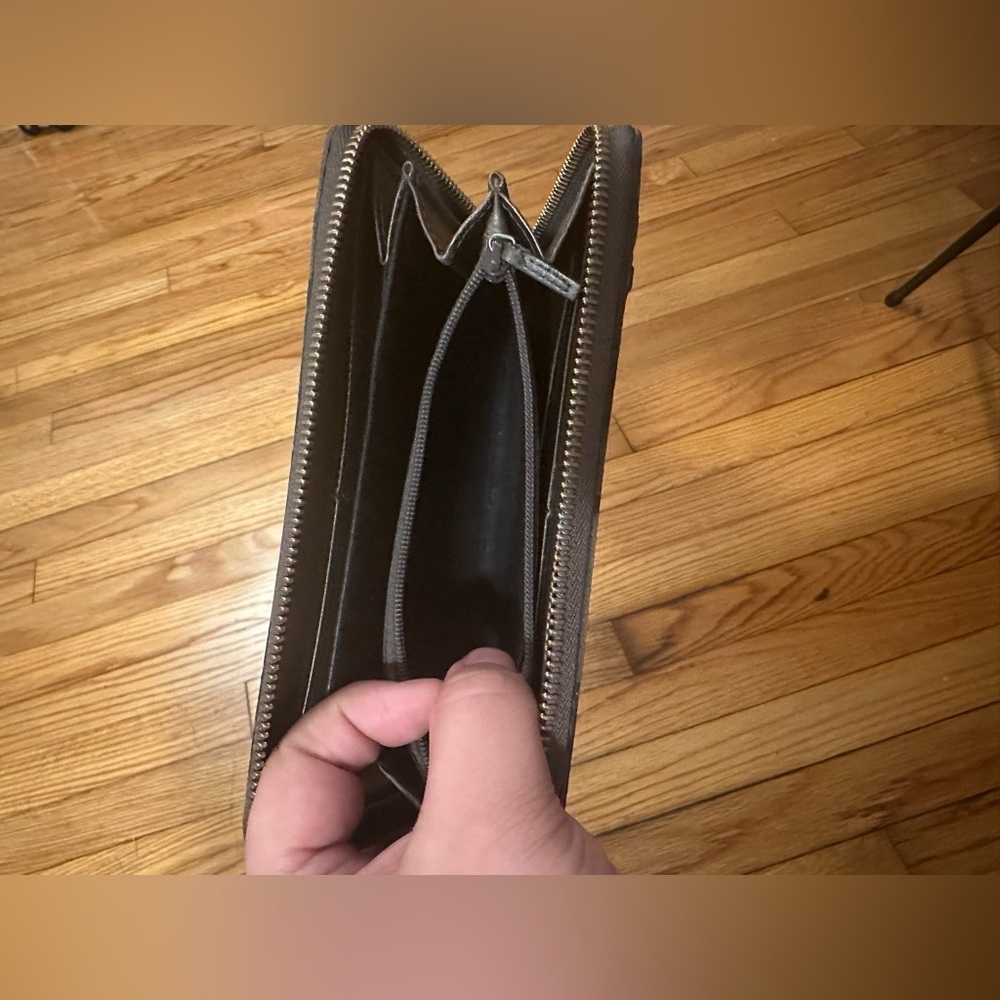 Grey Gucci Guccissima Zippy wallet - Picture 7 of 10